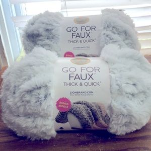 Lion brand yarns Go For Faux Thick & Quick yarn